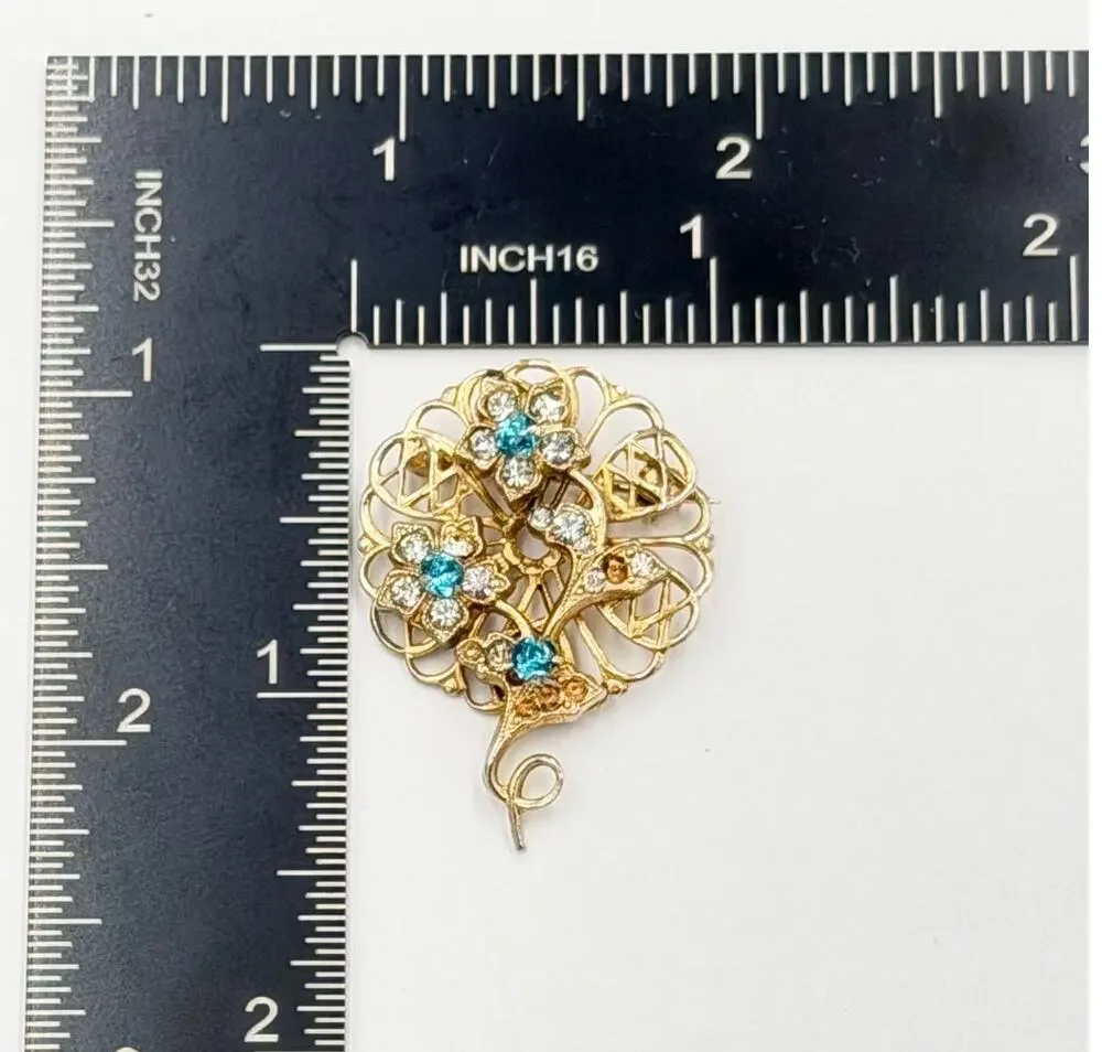 Vintage Aqua Blue Rhinestone Floral Filigree Wreath Brooch Pin 1950's